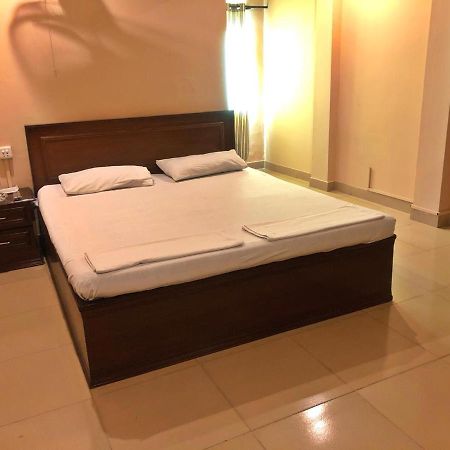 Hotel Babar House Fajsalabad Zewnętrze zdjęcie