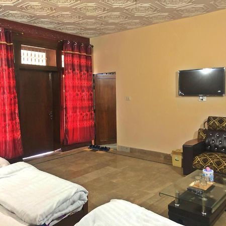 Hotel Babar House Fajsalabad Zewnętrze zdjęcie