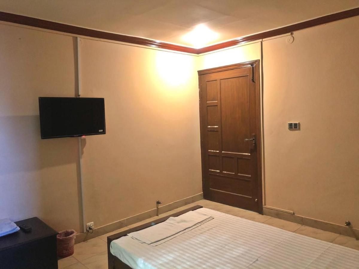 Hotel Babar House Fajsalabad Zewnętrze zdjęcie